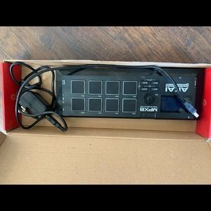 The Akai MPX8 sample player